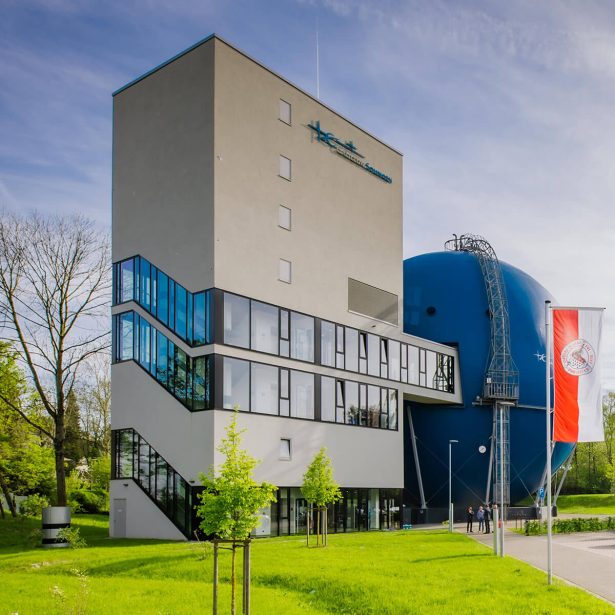 Sternwarte und Planetarium des Galileums Solingen im fertiggestellten Zustand